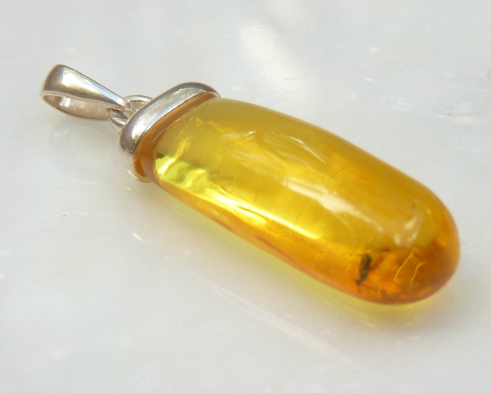 Baltic Amber Pendant with Fossil Insects Fly 1.57" Natural Honey 3.1 gram 925 Silver