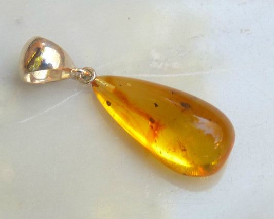 Baltic Amber Pendant with Fossil Insects Drop Natural Untreated Honey Unisex 1.7" 3.6 gram