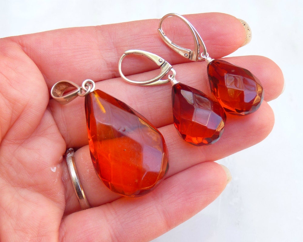 Baltic Amber Jewelry Set Cherry Faceted Pendant and Earrings Natural Drop 9.6 gram 925 Silver