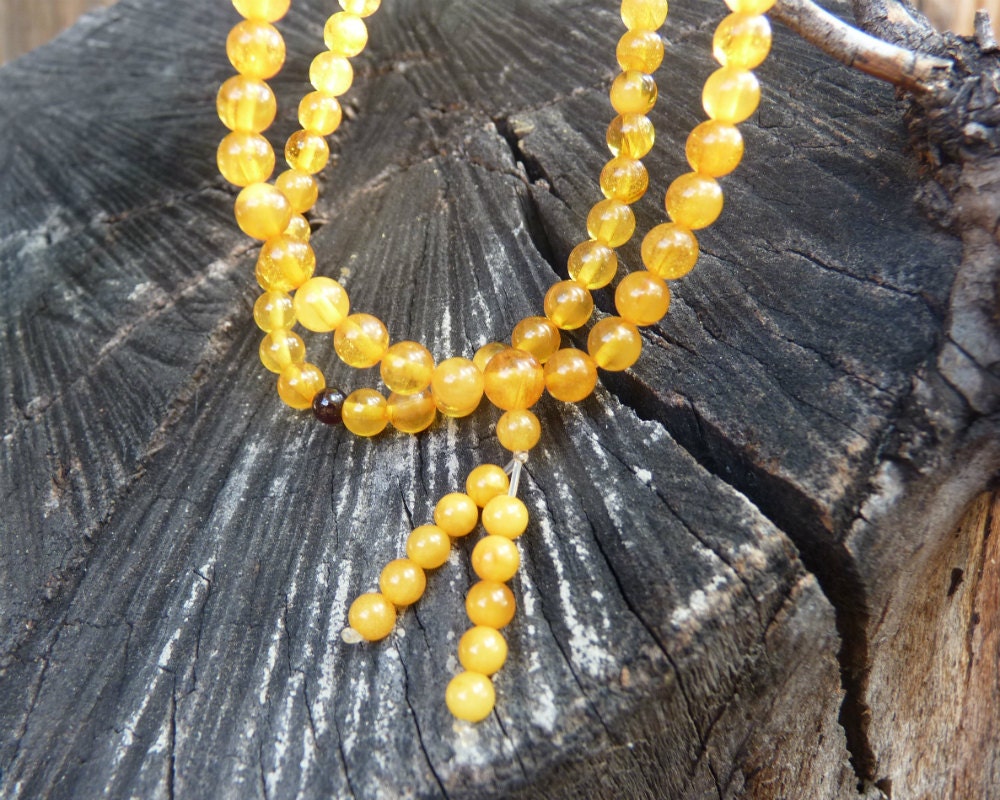 Baltic Amber Antique Buddhist Mala Prayer Ball Beads Natural Yolk 11.3 gram 5 mm