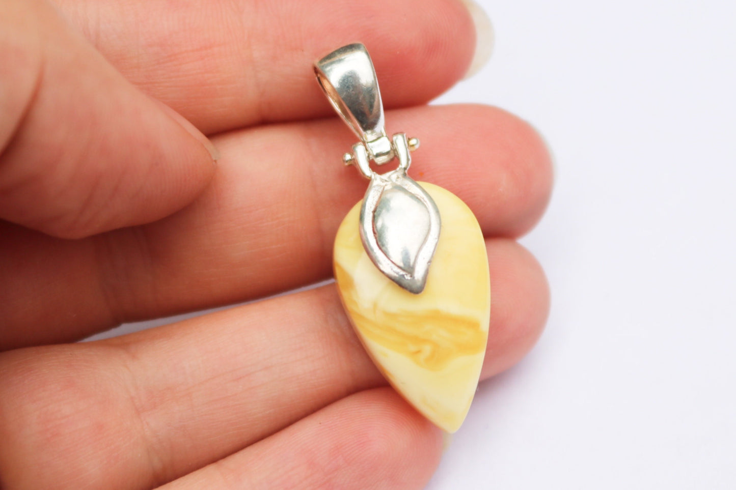 Baltic Amber Pendant Butterscotch Natural Yellow Untreated Unisex Jewelry 1.49″ 3.9 gram 925 Silver