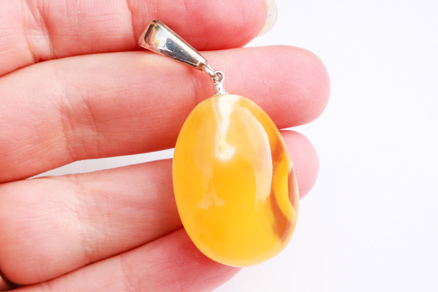 Baltic Amber Pendant Butterscotch Oval Cloudy Natural Yellow Untreated Unisex 1.89" 4.8 gram