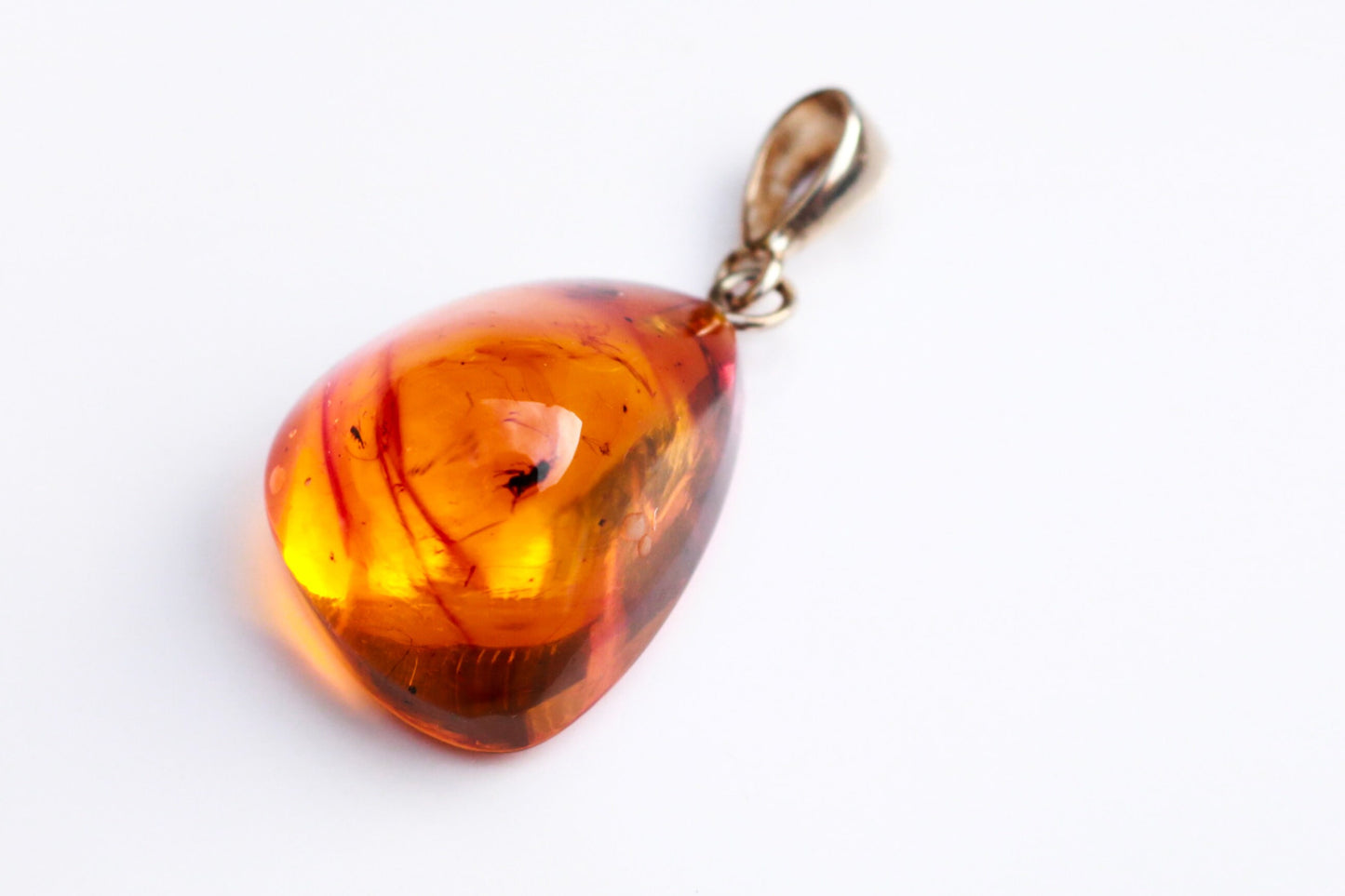 Baltic Amber Pendant Fossil Insect Inclusions Natural Honey Untreated Unisex 1.56" 4.5 gram