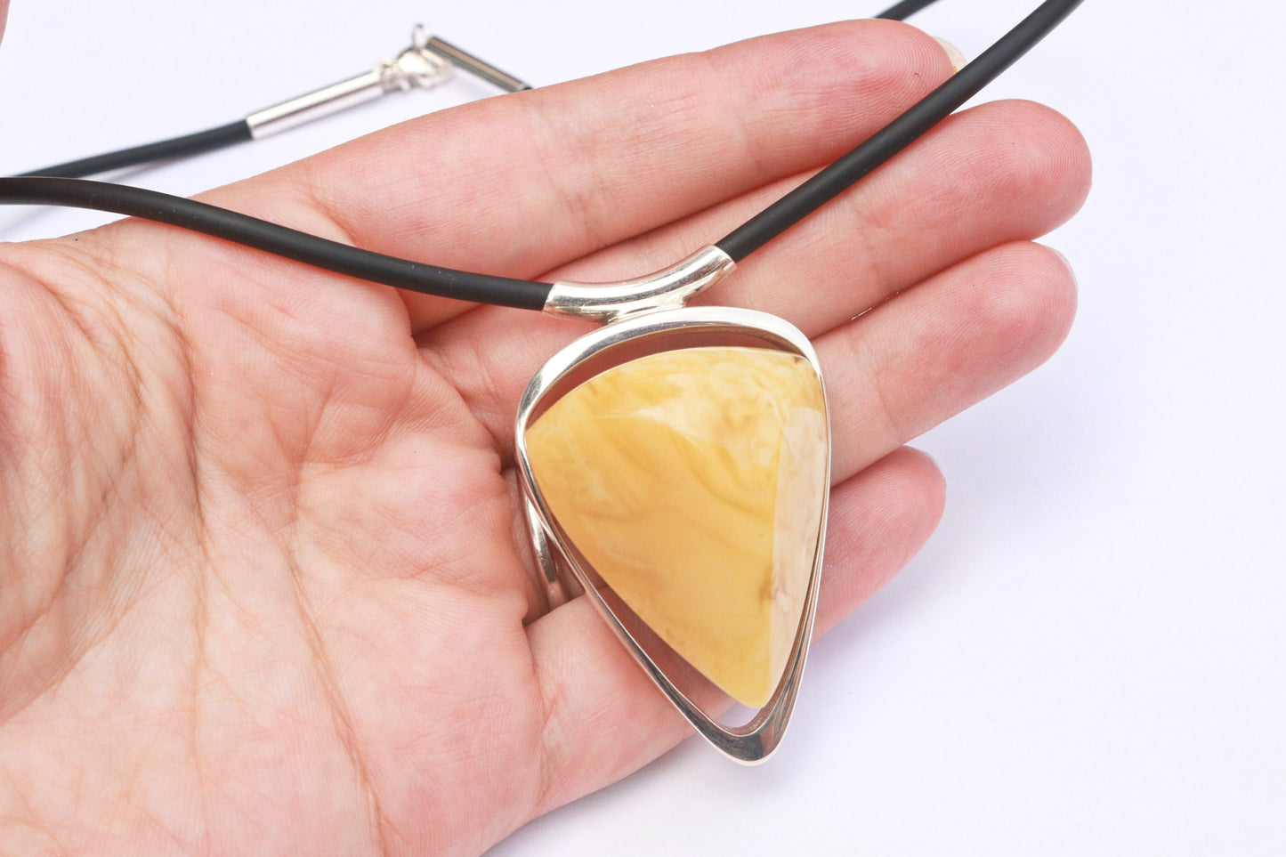 Baltic Amber Choker Pendant Butterscotch Necklace Cord Jewelry 18" 29.8 gram 925 Silver