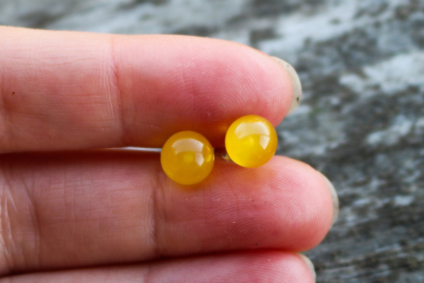 Baltic Amber Earrings Studs Ball Yellow Lemon Natural 6.5 mm 925 silver