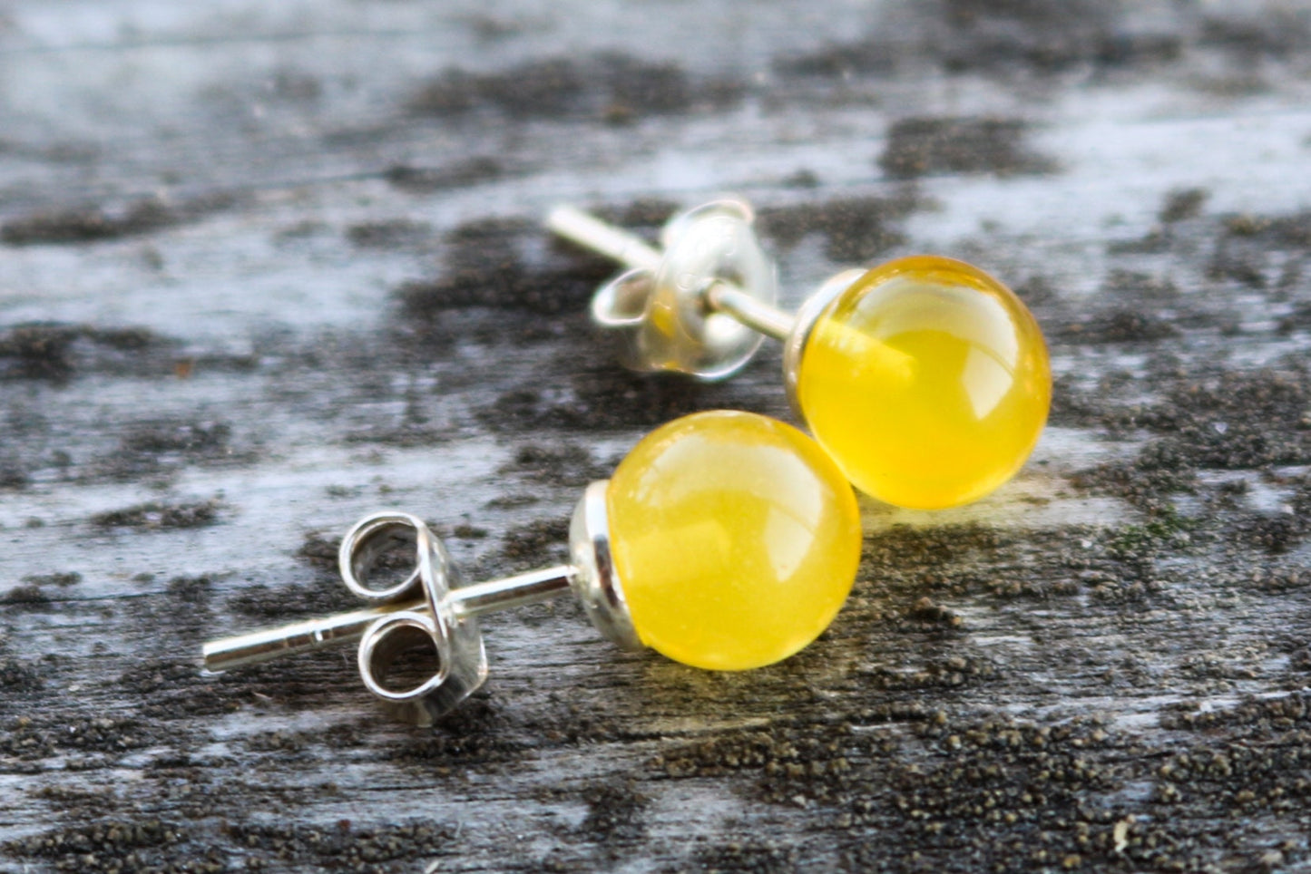 Baltic Amber Earrings Studs Ball Yellow Lemon Natural 6.5 mm 925 silver