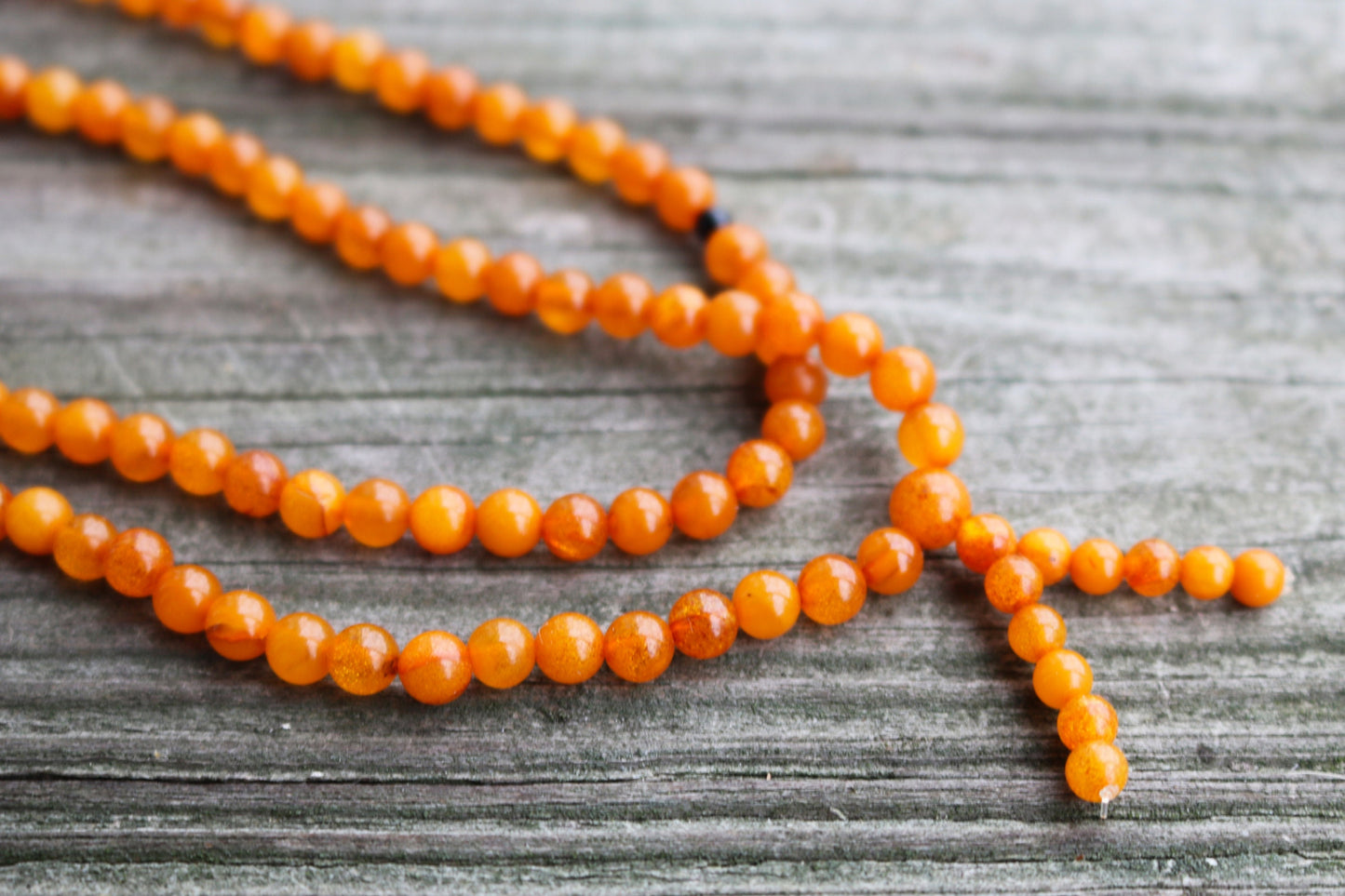 Baltic Amber Butterscotch Buddhist Mala Prayer Ball Beads Yolk Natural 11.8 gram 5.7 mm