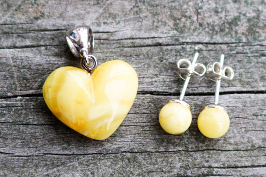 Baltic Amber Jewelry Set Earrings Heart Pendant Butterscotch Natural Untreated Yolk 3.1 gram 925 Silver