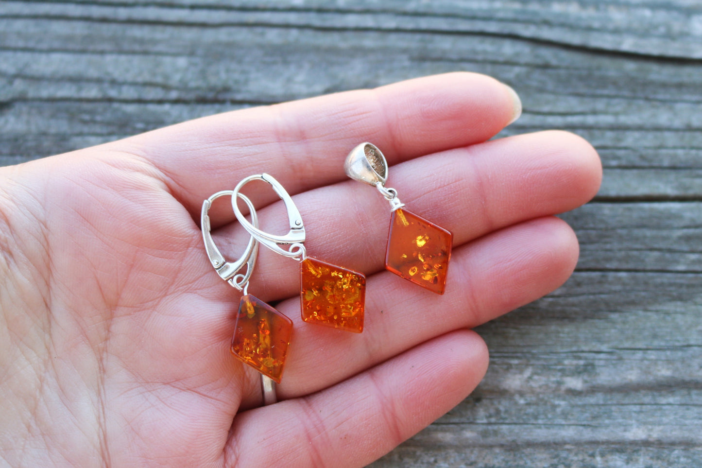 Baltic Amber Jewelry Set Honey Pendand Earrings Diamond Natural 3.9 gram 925 Silver