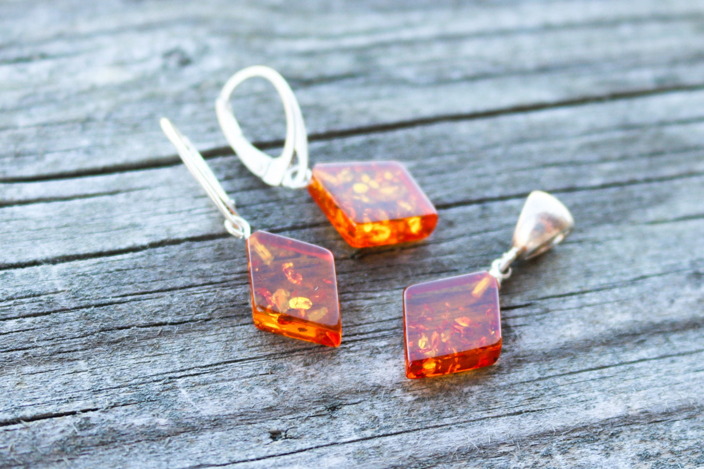 Baltic Amber Jewelry Set Honey Pendand Earrings Diamond Natural 3.9 gram 925 Silver