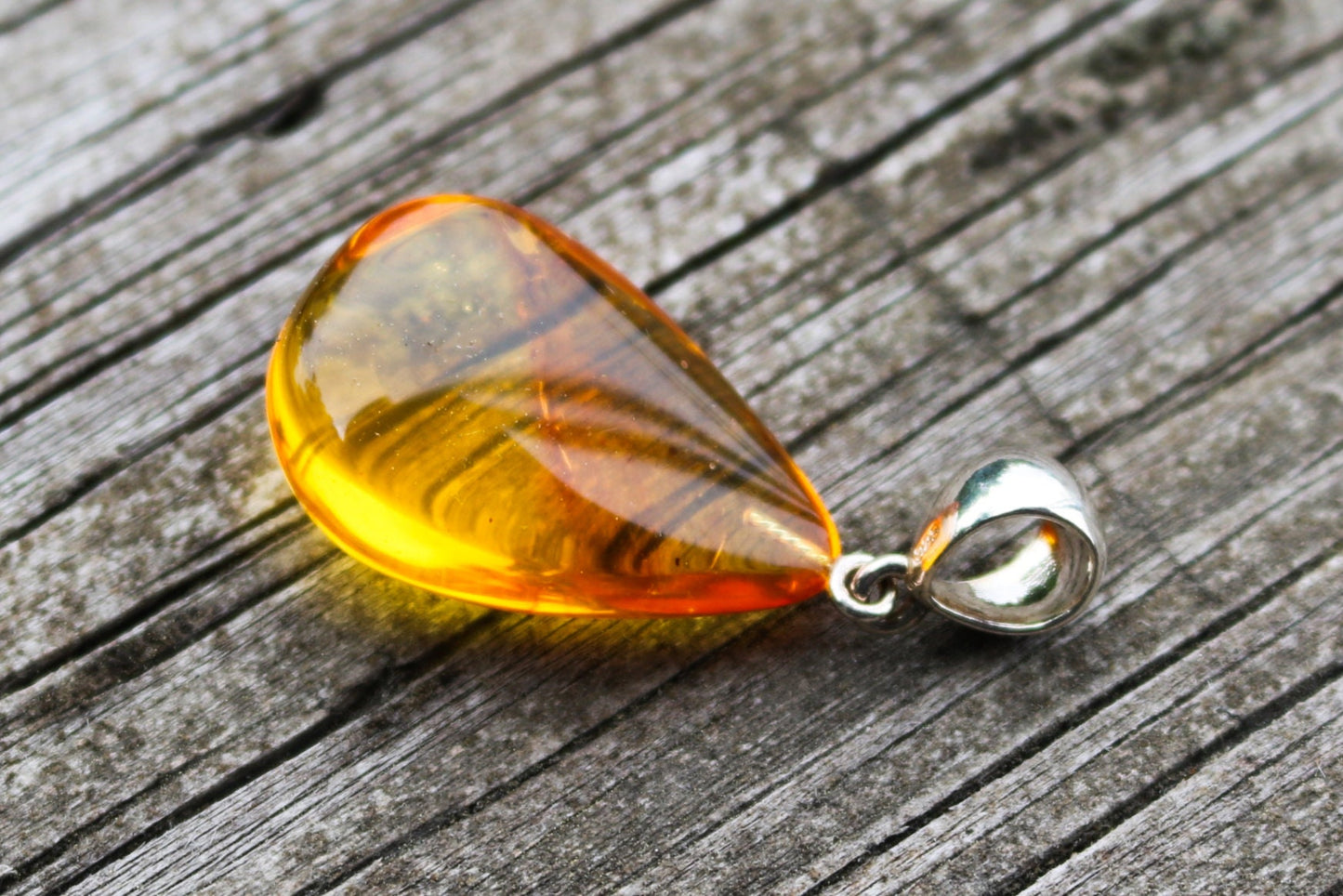 Baltic Amber Pendant Fossil Insect Mosquito Natural Untreated Unisex 1.69" 4.9 gram