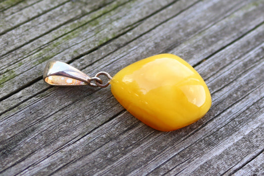 Baltic Amber Pendant Butterscotch Natural Unisex Jewelry Untreated 1.8" 4.5 gram