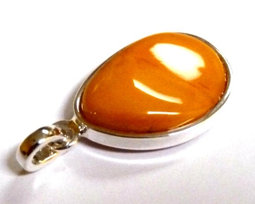 Baltic Amber Pendant Antique Butterscotch Unisex Drop Yolk 1.57" 6.5 gram